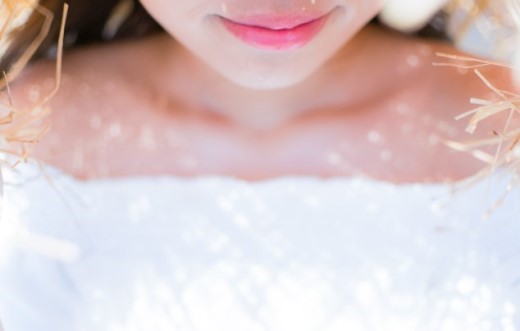 女性の口元